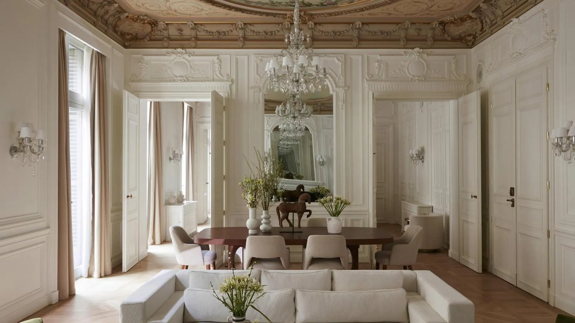 Maison Delano 5*